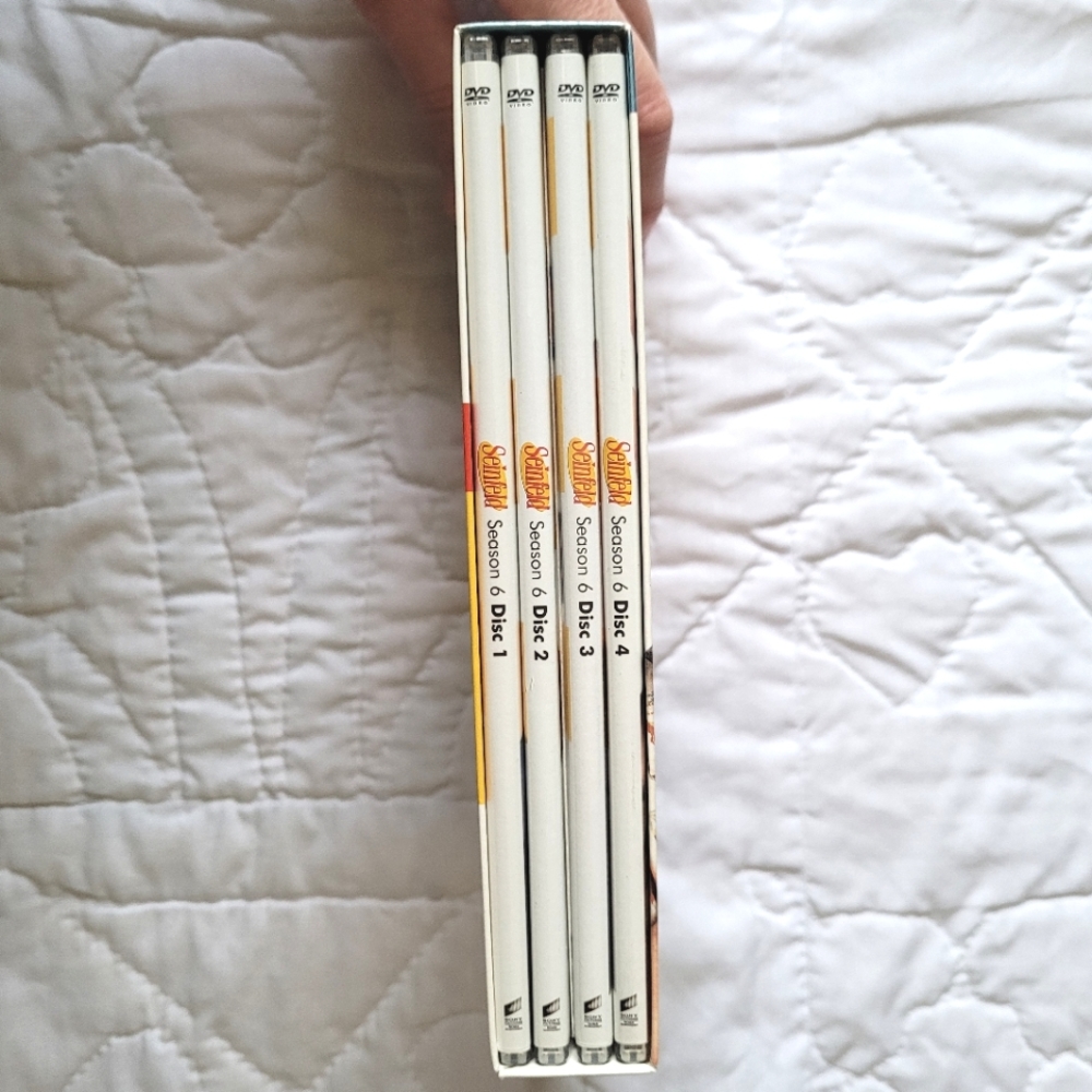 2/$15 🌼 Seinfeld - Picture 8 of 12